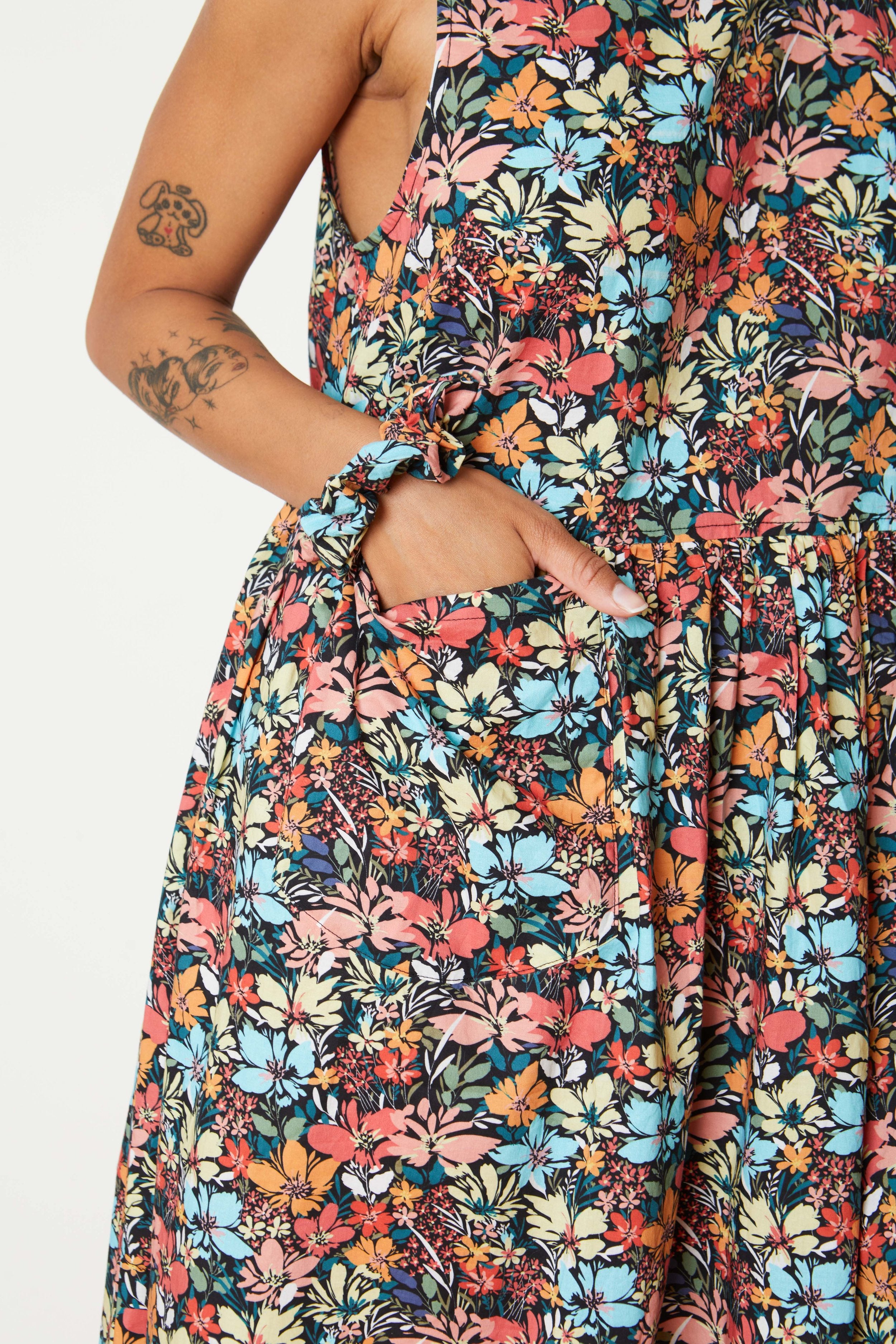 scrunchie midi dress WeWoreWhat Scrunchie Midi Dress in Safari